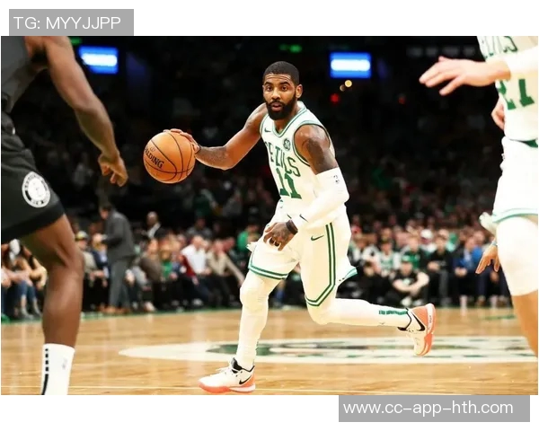 乔治上半场表现平平仅得8分三分球命中率尚可展现潜力