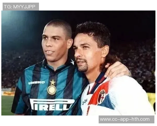 四大足球传奇同聚一堂巴乔晒与大罗马尔蒂尼菲戈合影